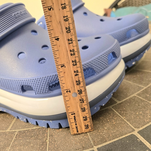Crocs Mega Crush Platform Clogs in Elemental Blue - Picture 12 of 12